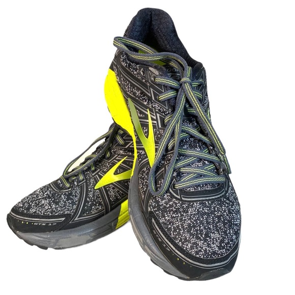 Brooks Adrenaline GTS 17 BLACK/NEON 7.5 🚩CLEARANCE 🚩 - Picture 2 of 7